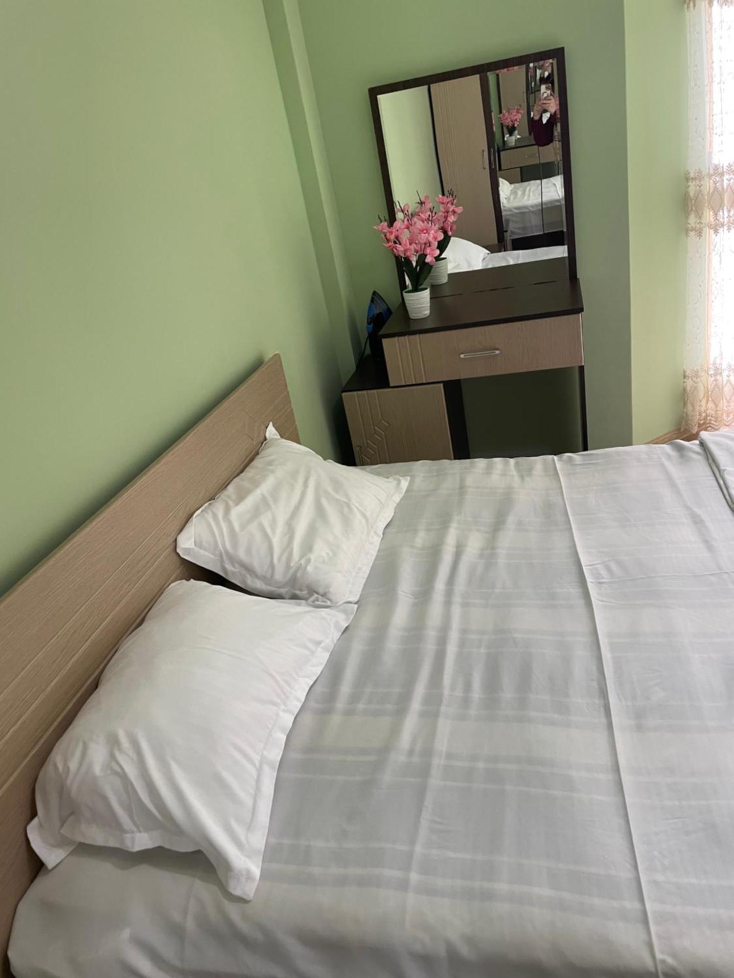 Appartamento Orbisea Batumi Esterno foto